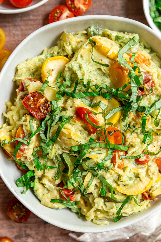 Spaghetti Squash with Pesto, Cherry Tomatoes, and Spinach – A Low-Carb, Nutrient-Dense Pasta Alternative